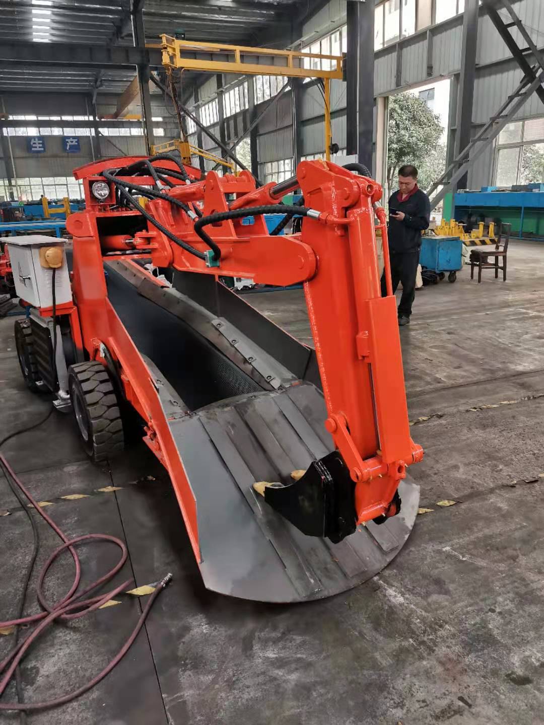 礦用扒渣機(jī)速度變慢？